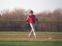 Jarrod Williams had one of the Bees' four hits on the day.