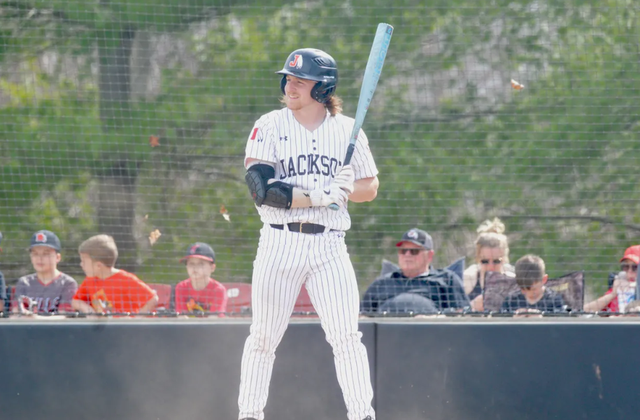 Photo Credit: Kaiden Karper (Semoball.com)