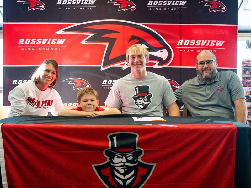 Houston Hebert signs with APSU