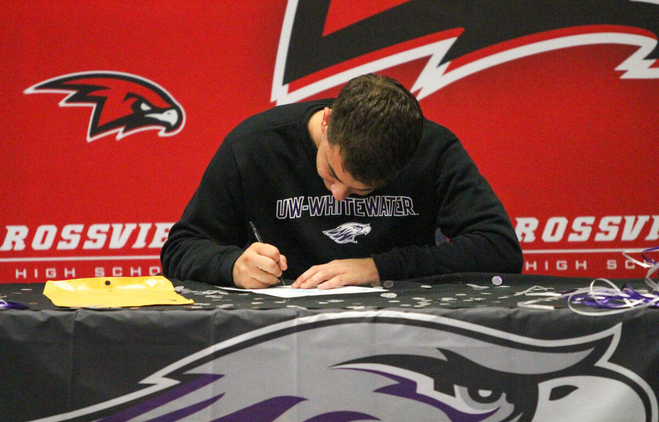 Rossview High baseball shortstop signs with University of Wisconsin-Whitewater