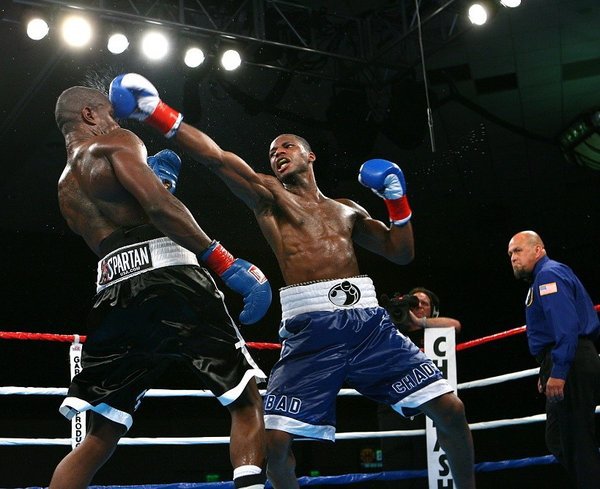 BOXING FOR GLORY 