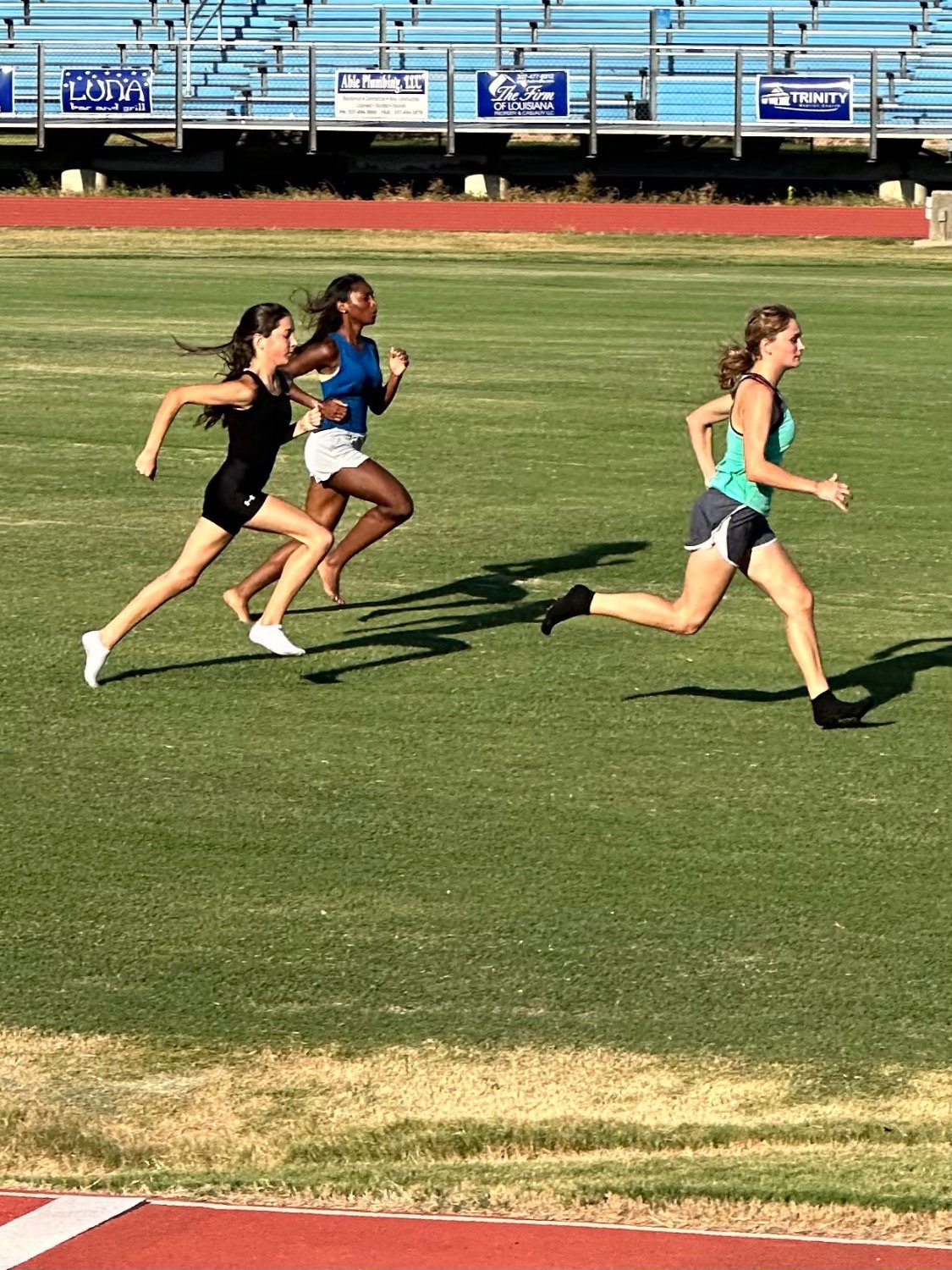 Alaysha, Kaylee, and Mia back at it!